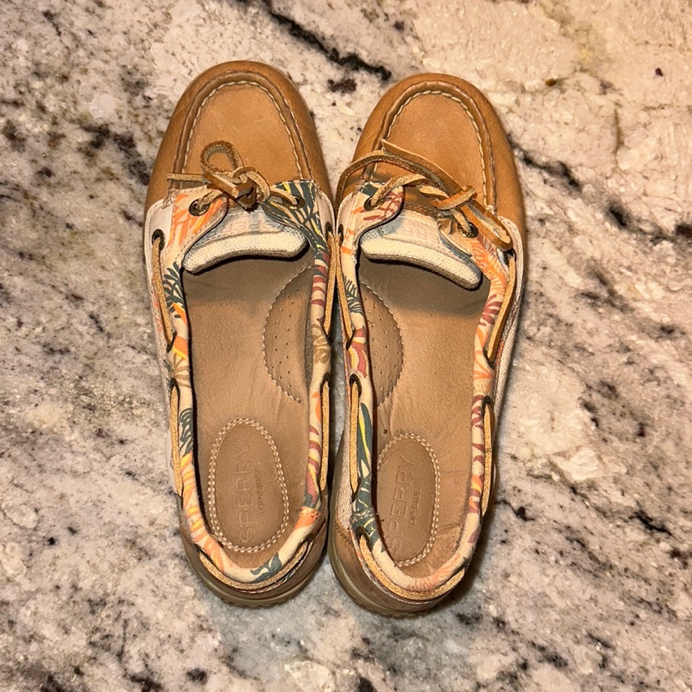 Women’s Sperry tropical palm print boat shoes